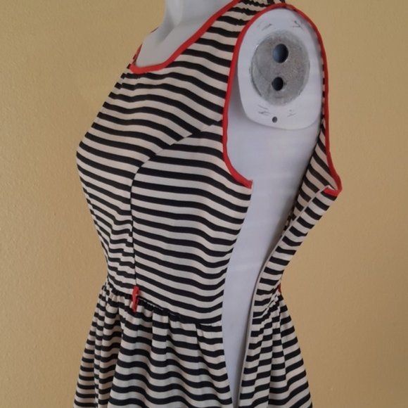 Monteau Black/White/Red Stripe Sleeveless Dress - Picture 7 of 9